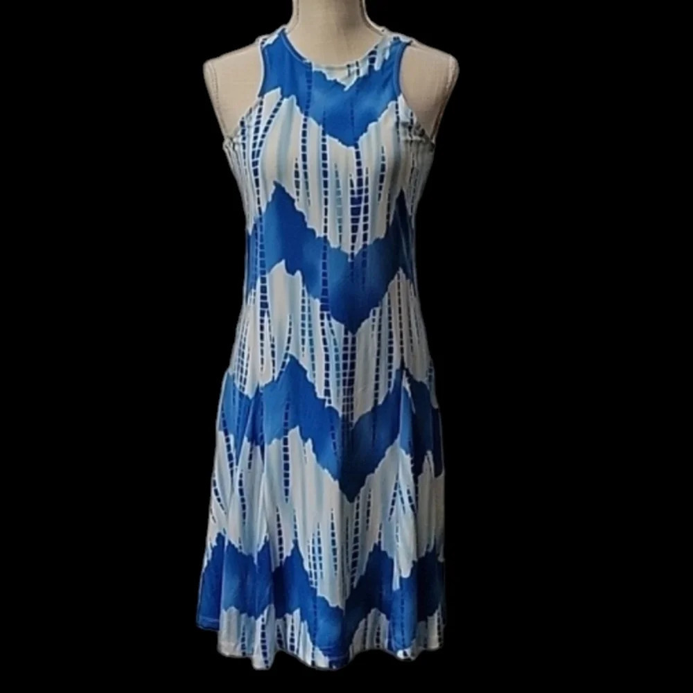 MT Collection Dress - Picture 2 of 6